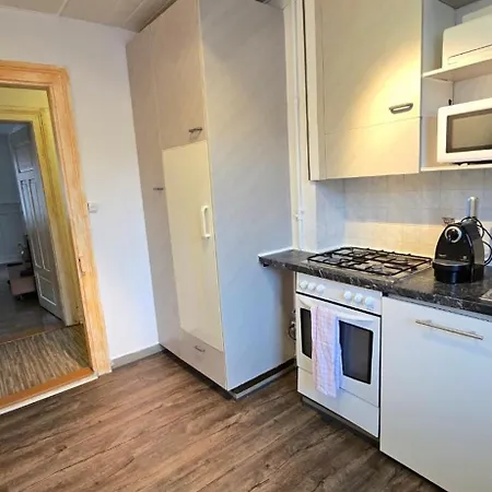 Cozy 2-bedroom In Vibrant *