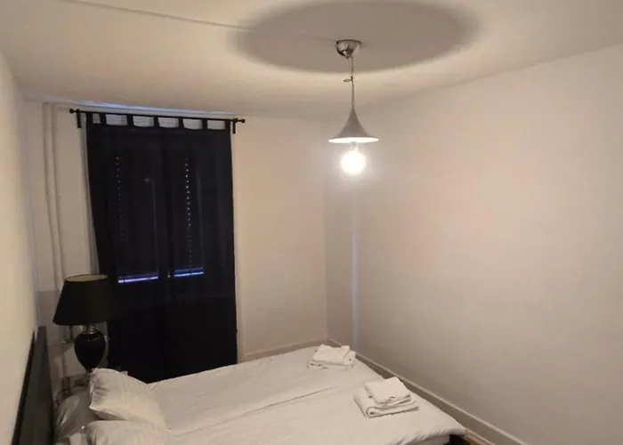 Appartamento Cozy 2-bedroom In Vibrant