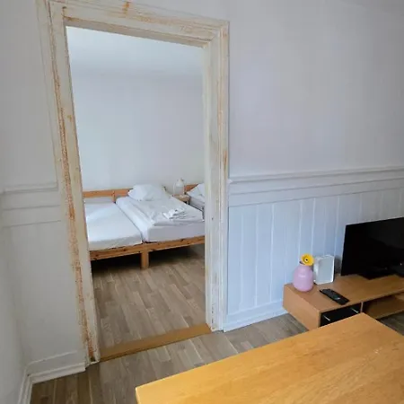 Cozy 2-bedroom In Vibrant *