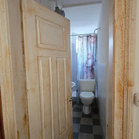 Διαμέρισμα Cozy 2-bedroom In Vibrant