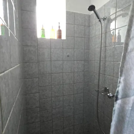 Cozy 2-bedroom In Vibrant *