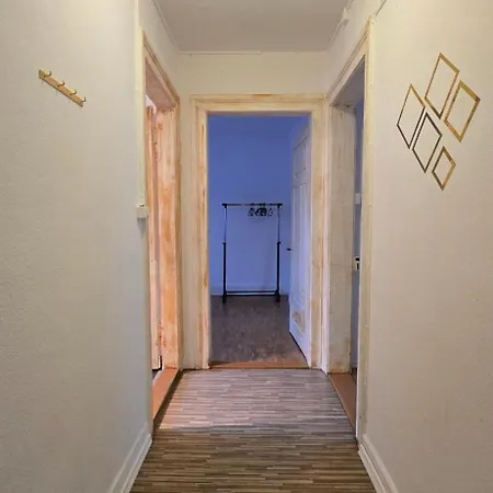 Cozy 2-bedroom In Vibrant